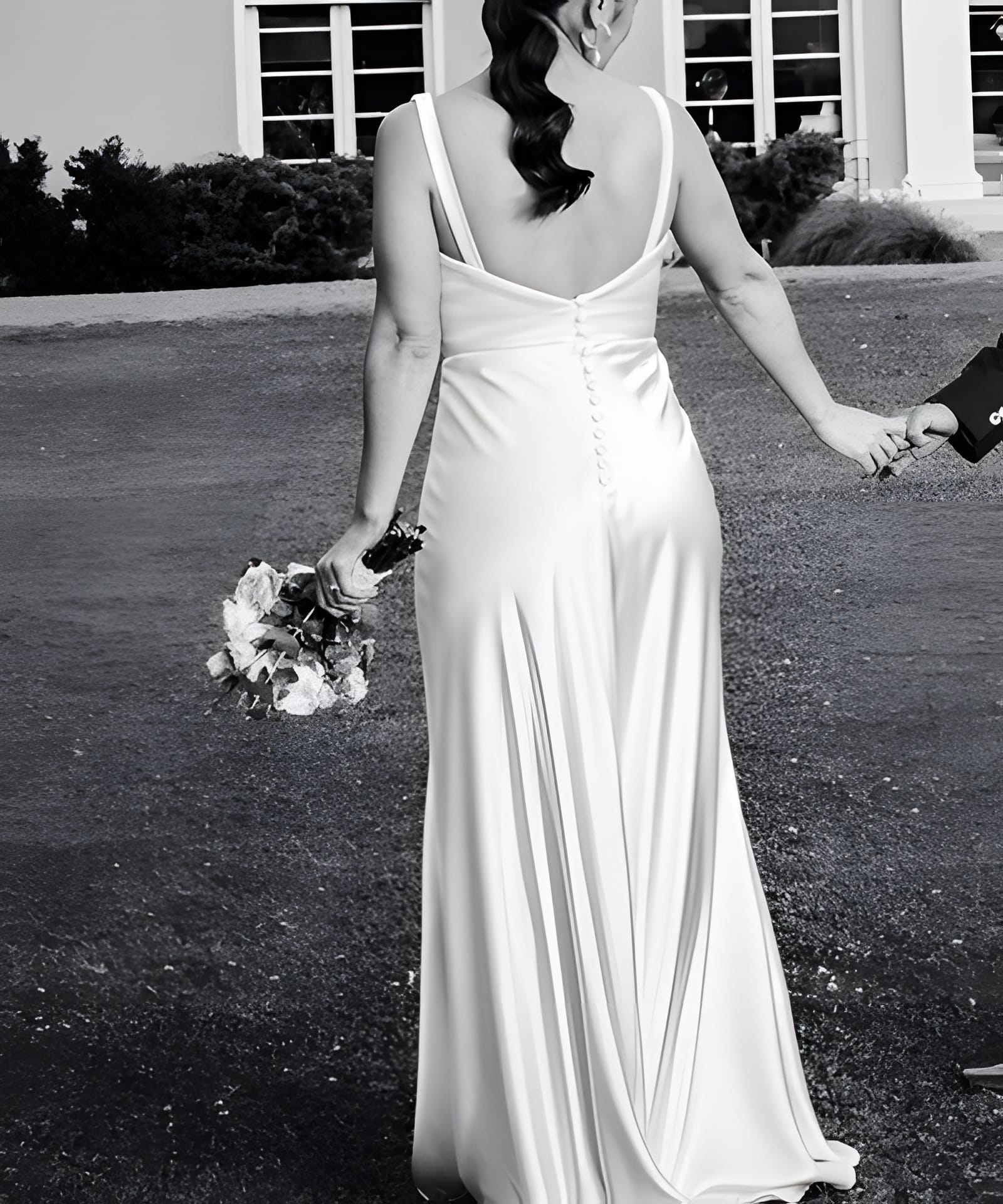Vestido Usado Allegra Boutique - 2528 - foto 2 de 5