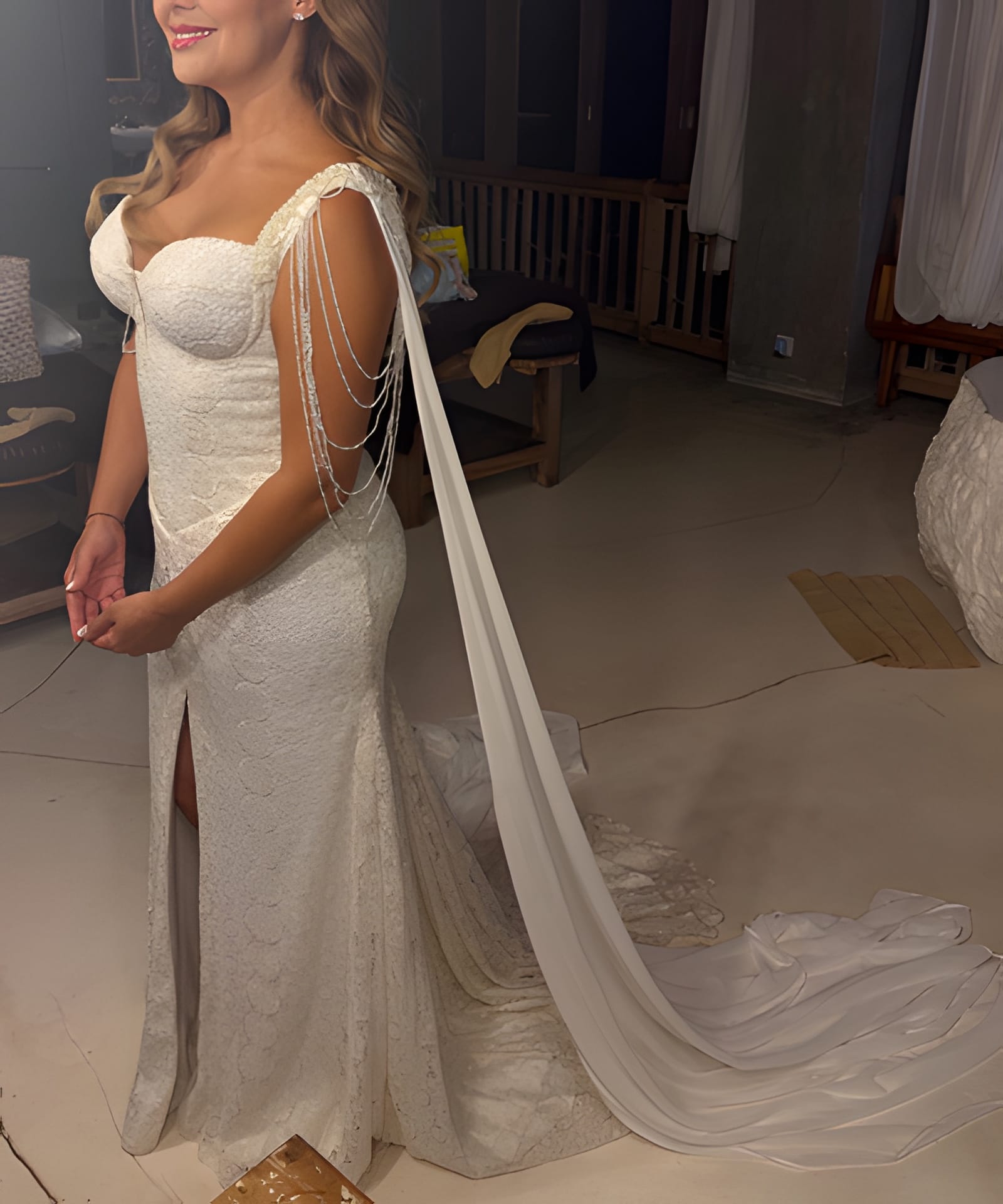 Vestido Usado Luz Pinedo Bridal - 2822 - foto 3 de 5