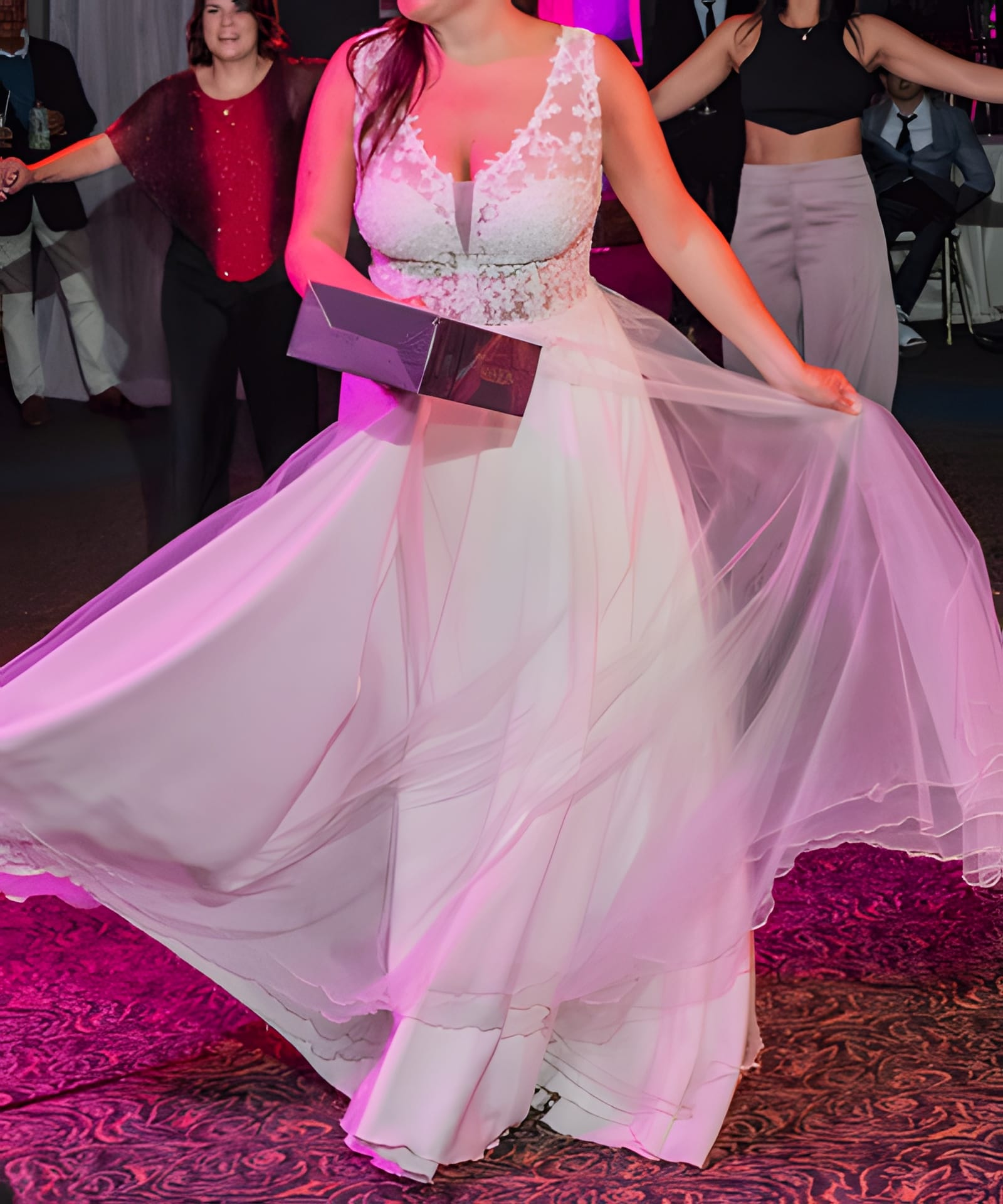 Vestido Usado Atelier Paola Castro - 1829 - foto 4 de 7