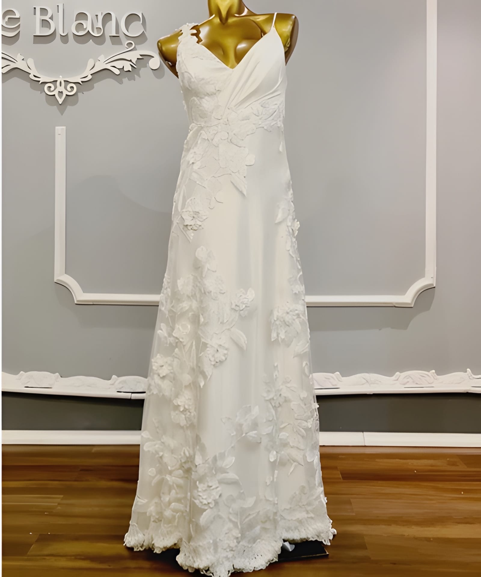 Vestido Usado MLV Novias - 2689 - foto 6 de 6