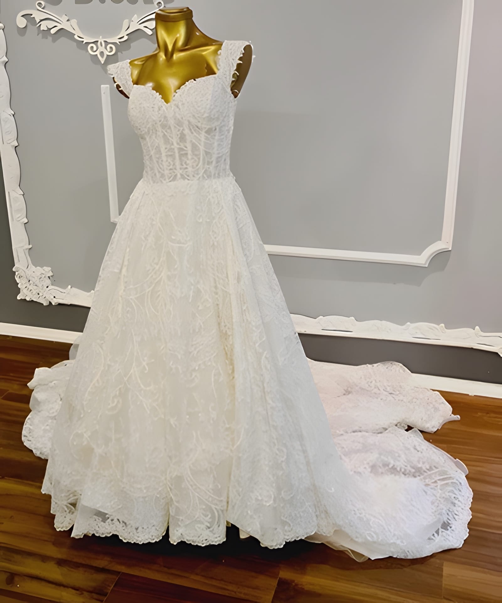 Vestido Usado Pronovias - 2152 - foto 1 de 4