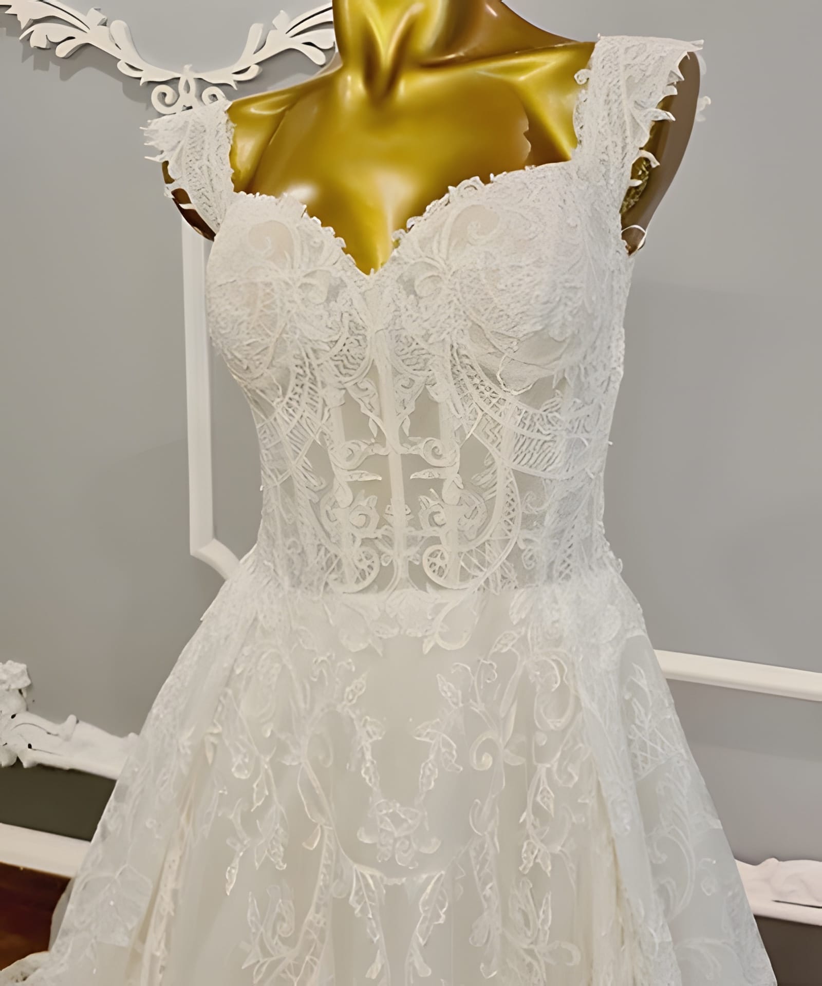 Vestido Usado Pronovias - 2152 - foto 3 de 4